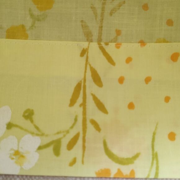 Vintage Good Morning Floral Yellow Standard Pillowcases Set of 2 - Picture 4 of 7